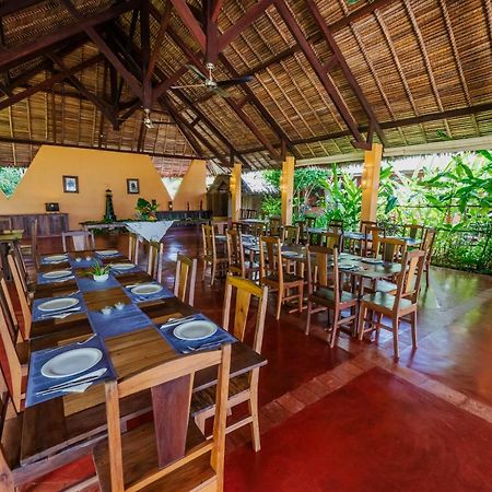 Sakatia Lodge Ampasimena Екстериор снимка